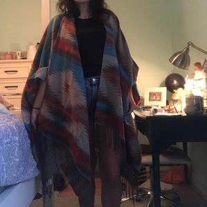 NWT Earthbound Tribal print shawl